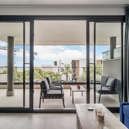 Mesas Southbay Apartment